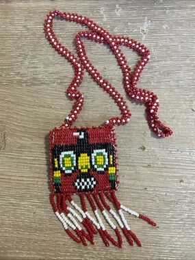 Vintage Native American–Style Beaded Pouch Necklace – 1970s–1980s